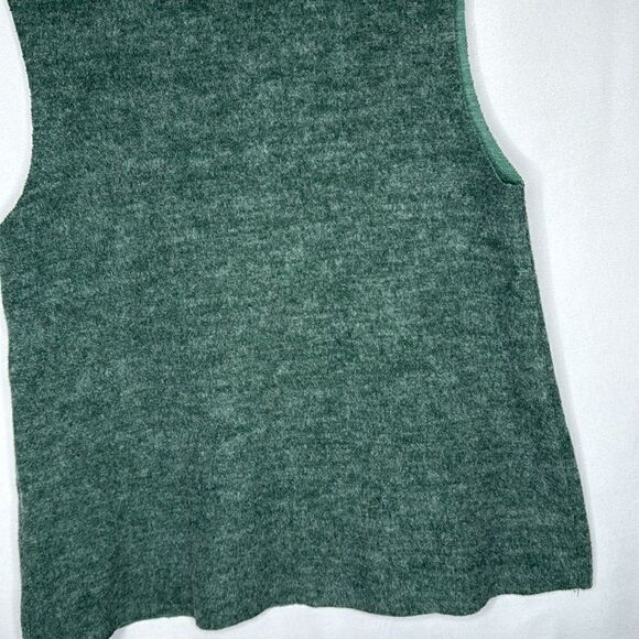Zara Soft Green Turtleneck Sleeveless Sweater. Size Small. - Picture 4 of 7
